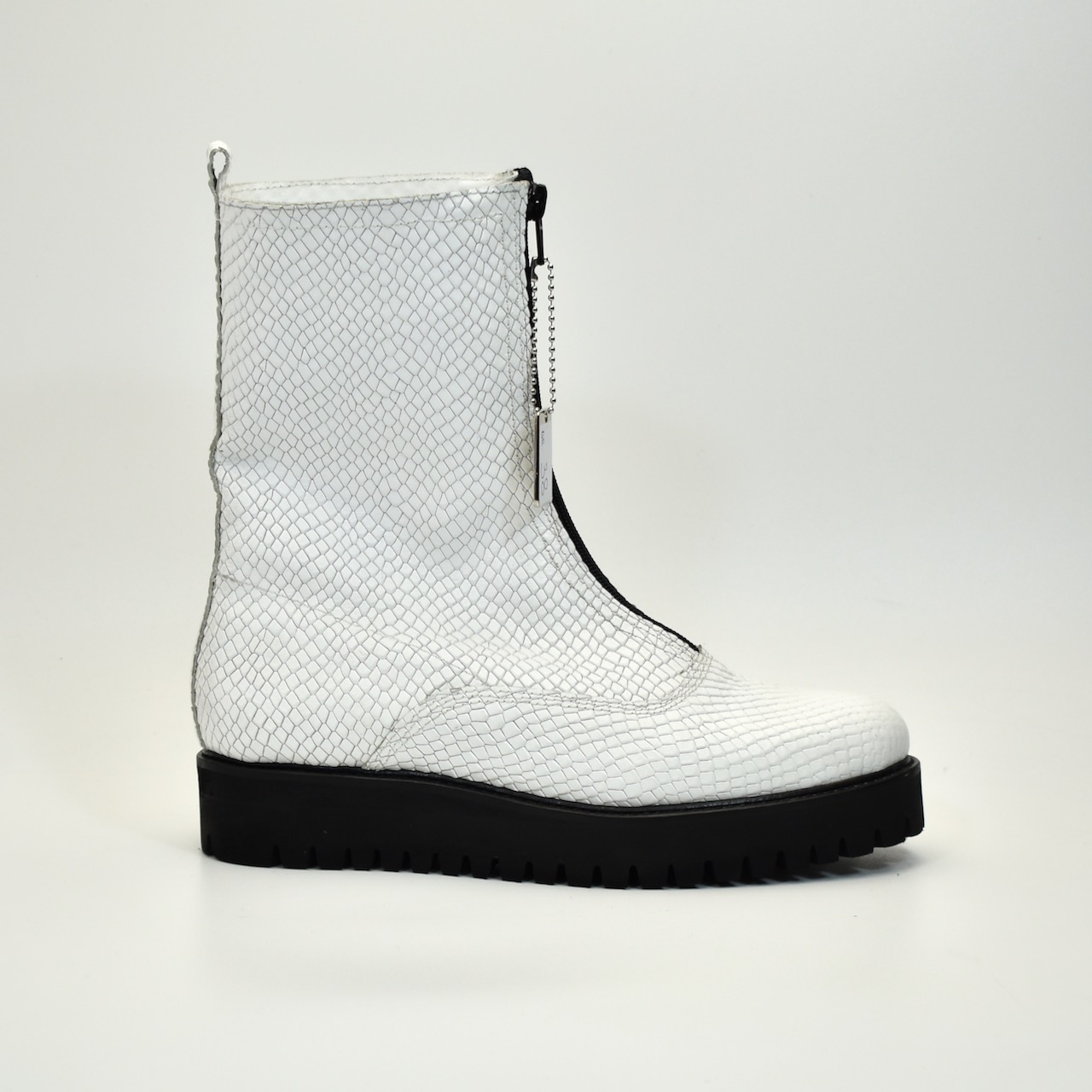 ZIP – White Snake (broj 38)