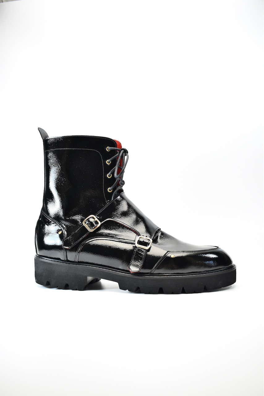 MONK – Black Patent